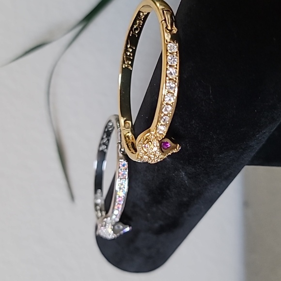 Vintage BETSEY JOHNSON Surreal Forest Collection Fox Hinged Bangle Bracelets. - Picture 7 of 10